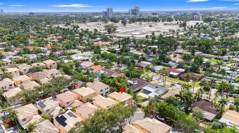 1282 Grant Court Hollywood FL 33019