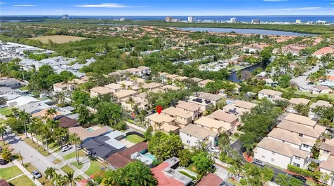 1282 Grant Court Hollywood FL 33019