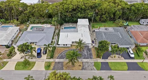 1310 SE 14th Court Deerfield Beach FL 33441