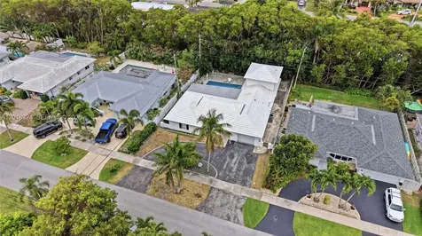1310 SE 14th Court Deerfield Beach FL 33441