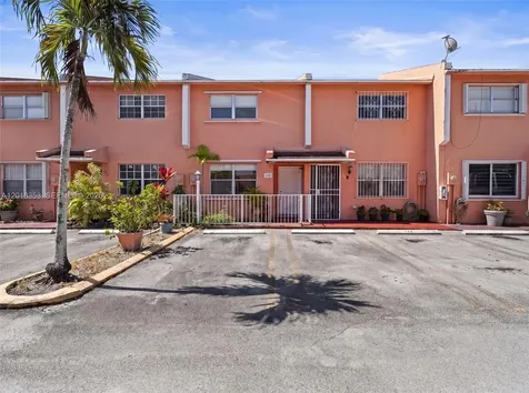 100 SW 110th Avenue Sweetwater FL 33174