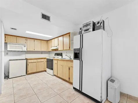 100 SW 110th Avenue Sweetwater FL 33174