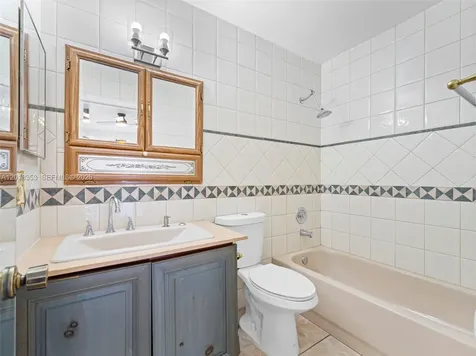 100 SW 110th Avenue Sweetwater FL 33174