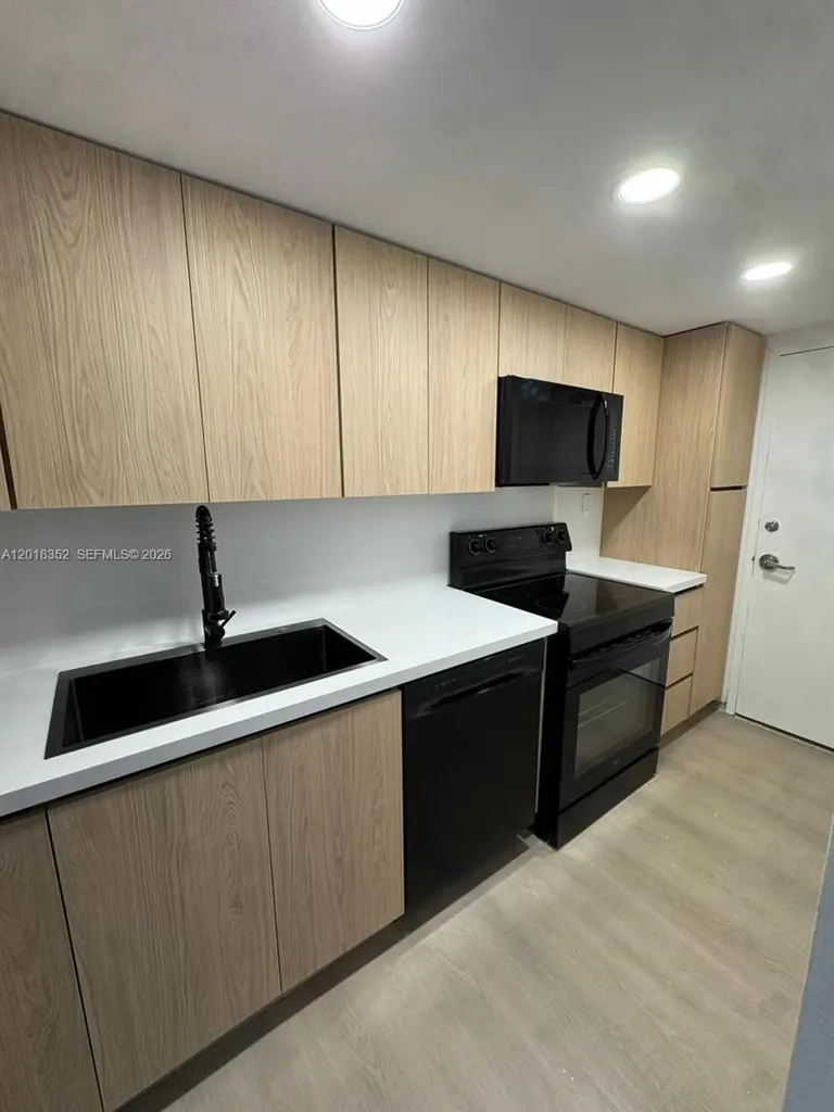 1200 West Avenue Miami Beach FL 33139