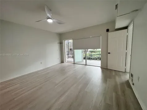 946 Bay Drive Miami Beach FL 33141