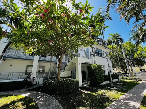 946 Bay Drive Miami Beach FL 33141