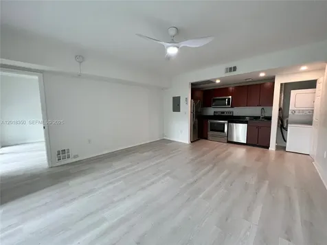 946 Bay Drive Miami Beach FL 33141