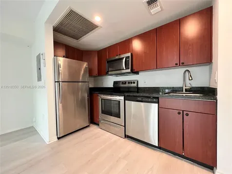 946 Bay Drive Miami Beach FL 33141