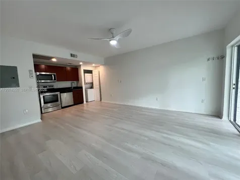 946 Bay Drive Miami Beach FL 33141
