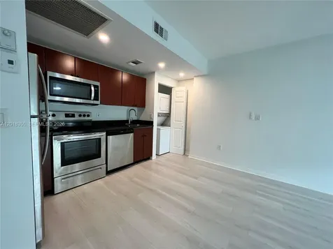 946 Bay Drive Miami Beach FL 33141
