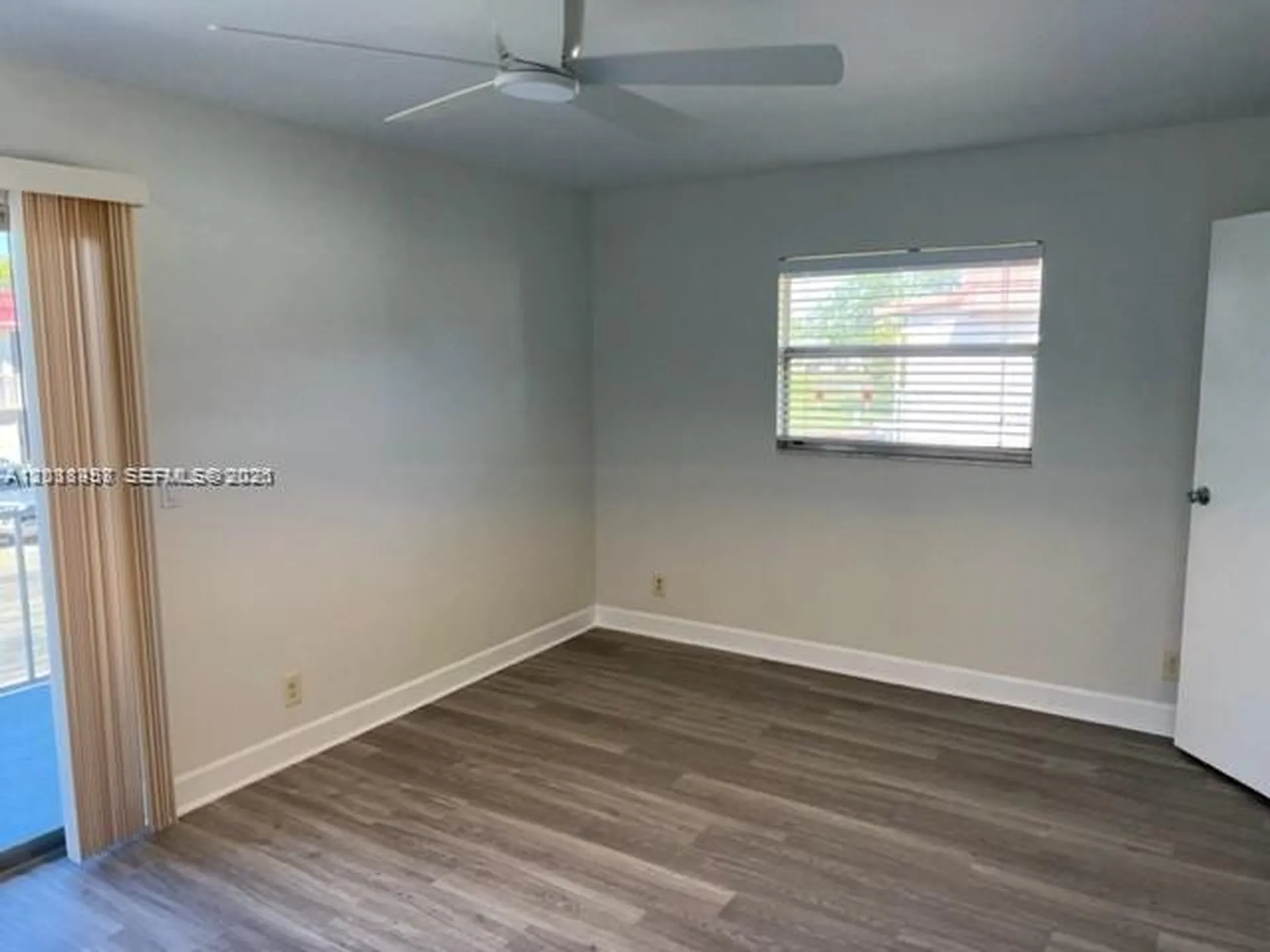 594 Saxony M Delray Beach FL 33446