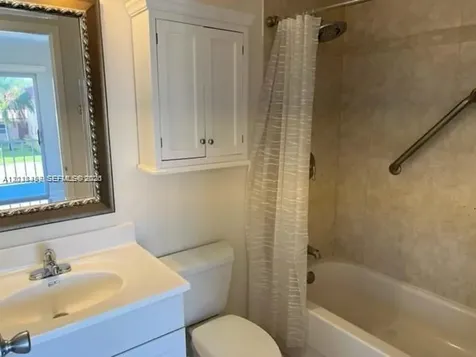 594 Saxony M Delray Beach FL 33446