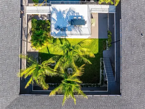 1310 W 29th Street Hialeah FL 33012
