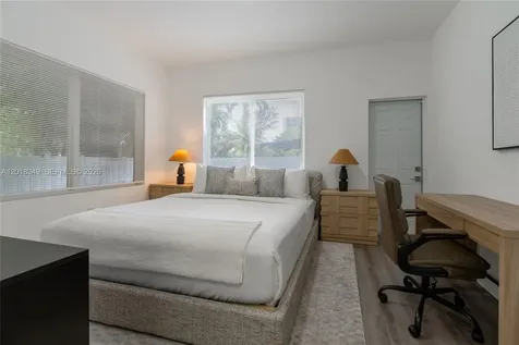 44 NW 10th Avenue Miami FL 33128