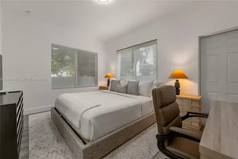 44 NW 10th Avenue Miami FL 33128