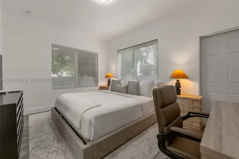 44 NW 10th Avenue Miami FL 33128