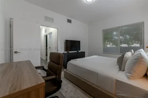 44 NW 10th Avenue Miami FL 33128