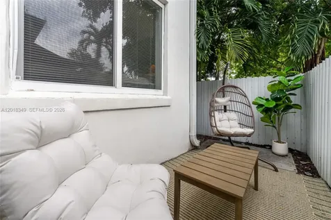 44 NW 10th Avenue Miami FL 33128