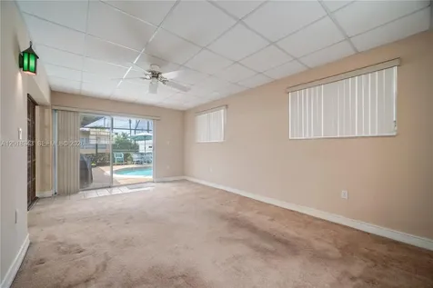 810 NW 78th Avenue Pembroke Pines FL 33024