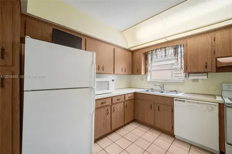 810 NW 78th Avenue Pembroke Pines FL 33024