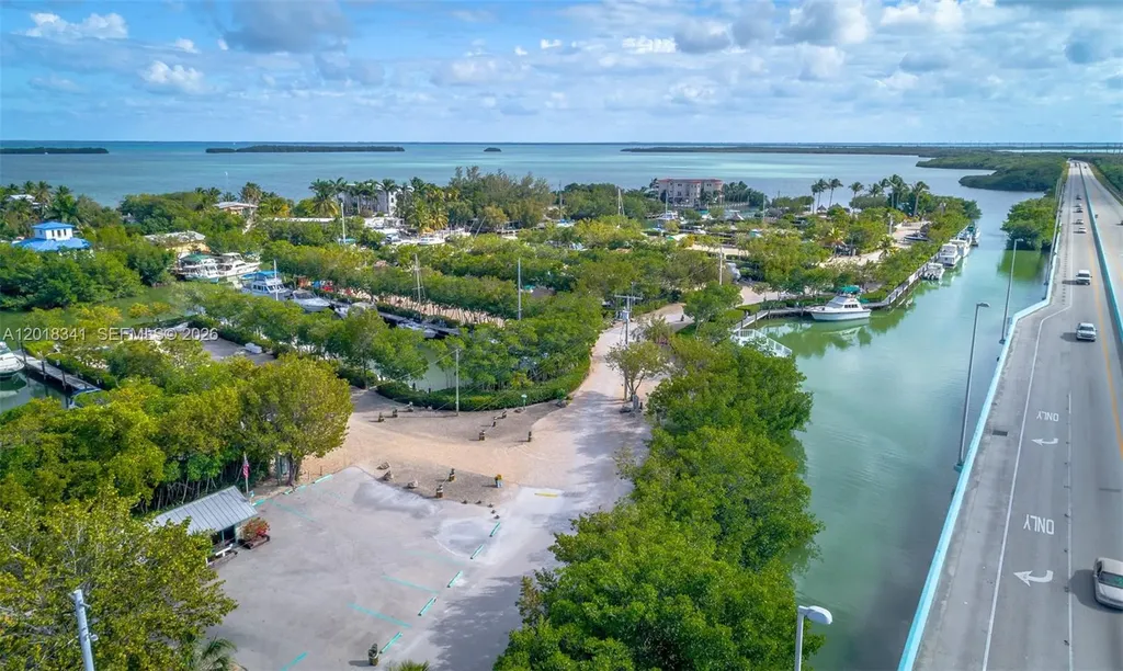 100 Morr Ln C13 Key Largo FL 33037