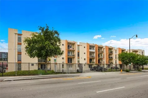 1051 SW 1st Street Miami FL 33130