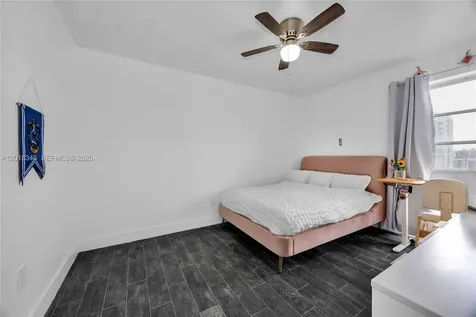 1051 SW 1st Street Miami FL 33130