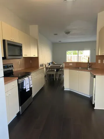 10777 NW 84th Lane Doral FL 33178