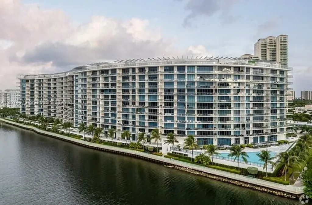 3250 NE 188th Street Aventura FL 33180