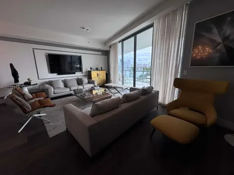 3250 NE 188th Street Aventura FL 33180