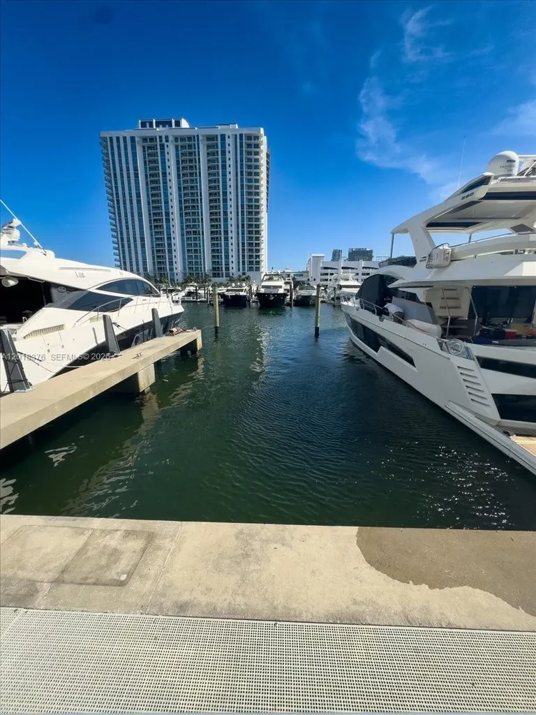 17111 Biscayne Boulevard North Miami Beach FL 33160