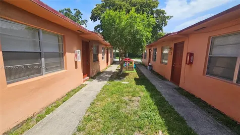 860 SW 6th Court Pompano Beach FL 33060