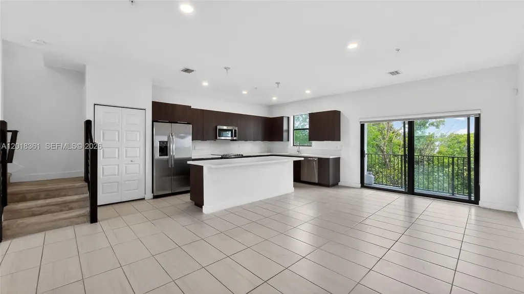 10467 NW 82nd Street Doral FL 33178