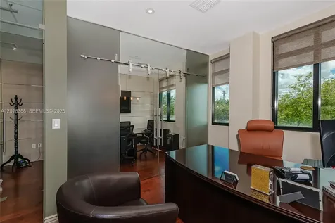 5599 S University Drive Davie FL 33328