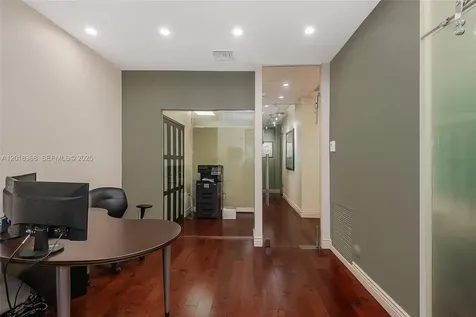 5599 S University Drive Davie FL 33328