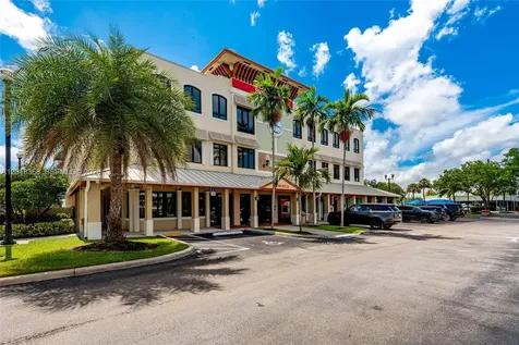 5599 S University Drive Davie FL 33328