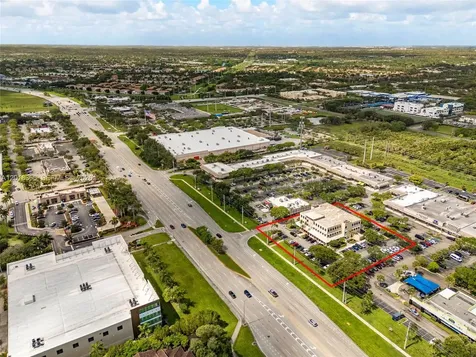 5599 S University Drive Davie FL 33328