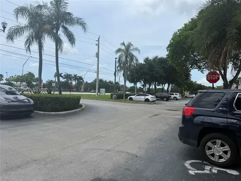 5599 S University Drive Davie FL 33328