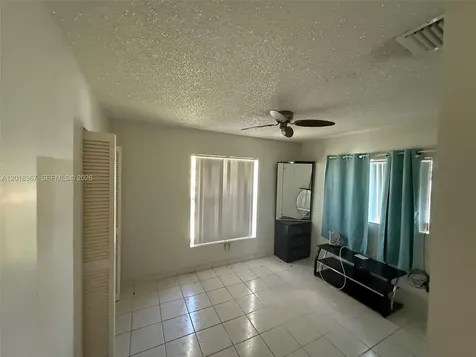 18054 SW 92nd Court Palmetto Bay FL 33157