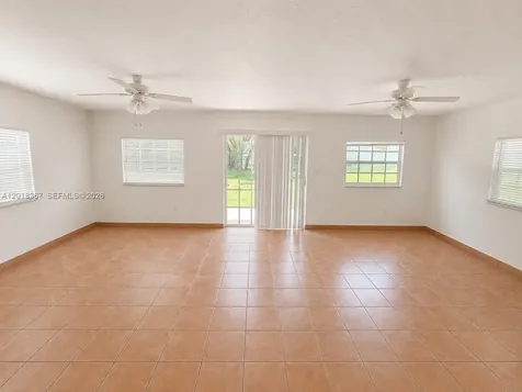 18054 SW 92nd Court Palmetto Bay FL 33157