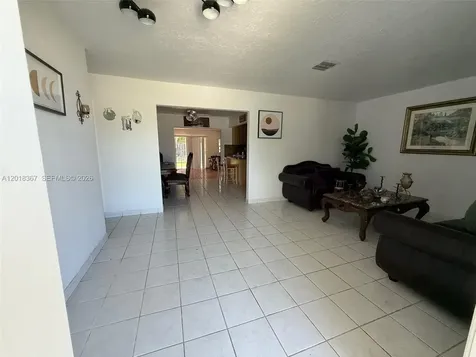 18054 SW 92nd Court Palmetto Bay FL 33157