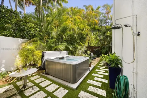 2721 SW 22nd Avenue Coconut Grove FL 33133