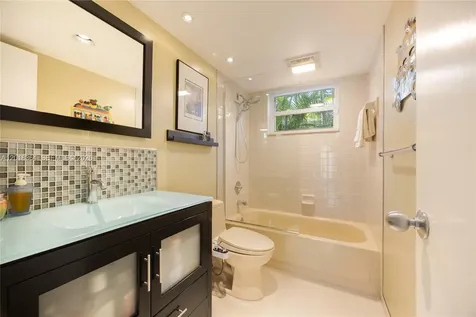 2721 SW 22nd Avenue Coconut Grove FL 33133