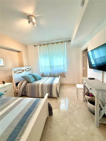 3330 NE 190th Street Aventura FL 33180