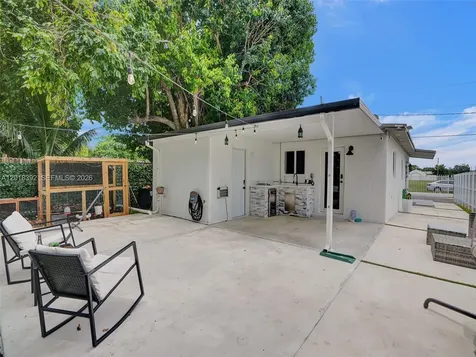 10222 SW 181st Street Miami FL 33157