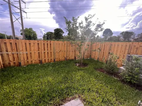 4616 NW 120th Way Coral Springs FL 33076