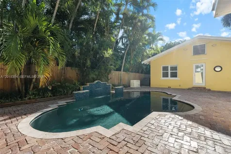 2465 Inagua Avenue Miami FL 33133