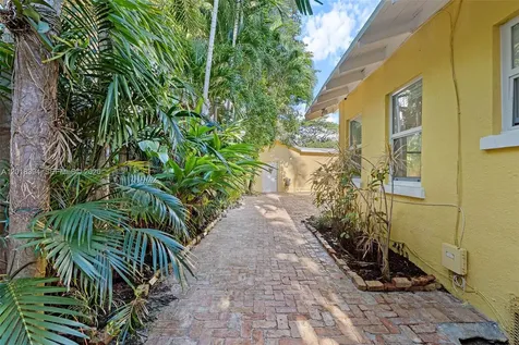 2465 Inagua Avenue Miami FL 33133