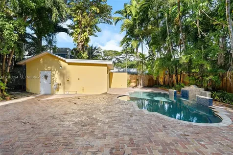 2465 Inagua Avenue Miami FL 33133