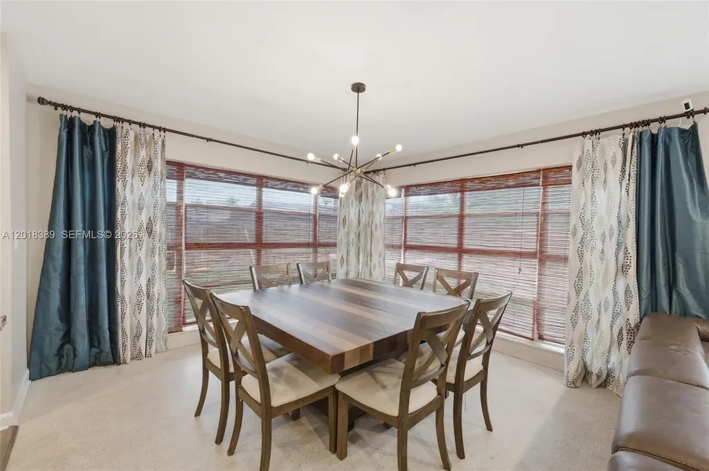109 S 57th Avenue Hollywood FL 33023